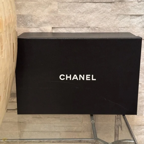 CHANEL COMBAT BOOTS - Picture 5 of 9